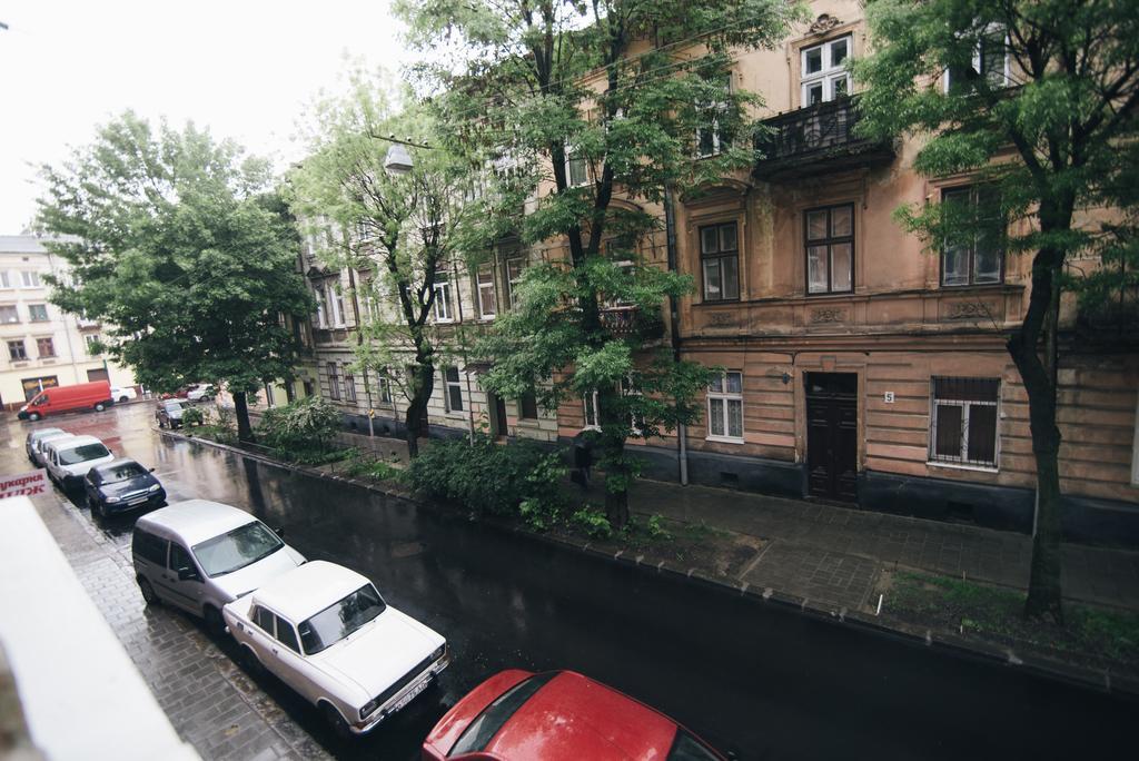 Apartment On Bernarda Meretyna Львов Экстерьер фото
