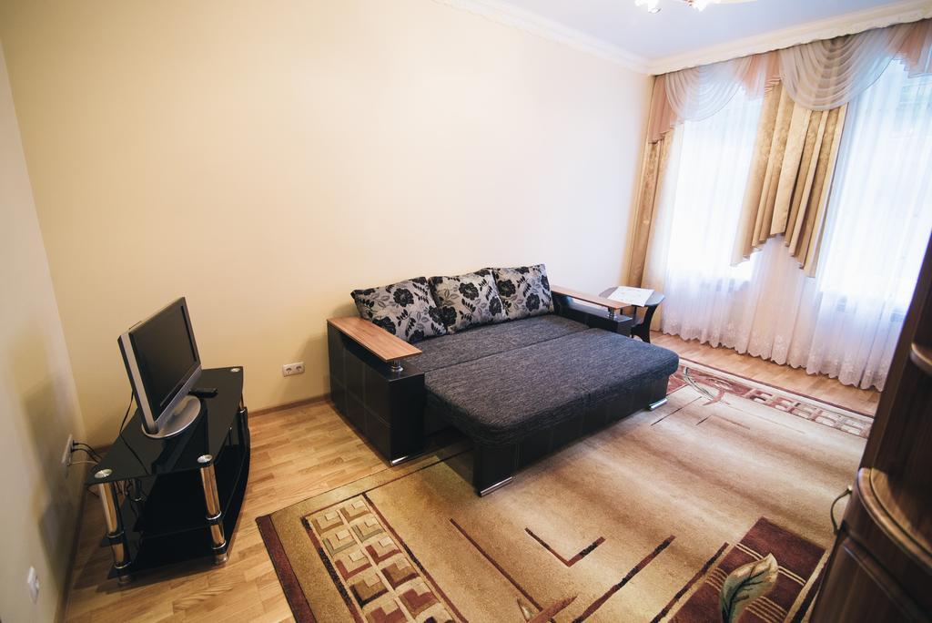 Apartment On Bernarda Meretyna Львов Экстерьер фото